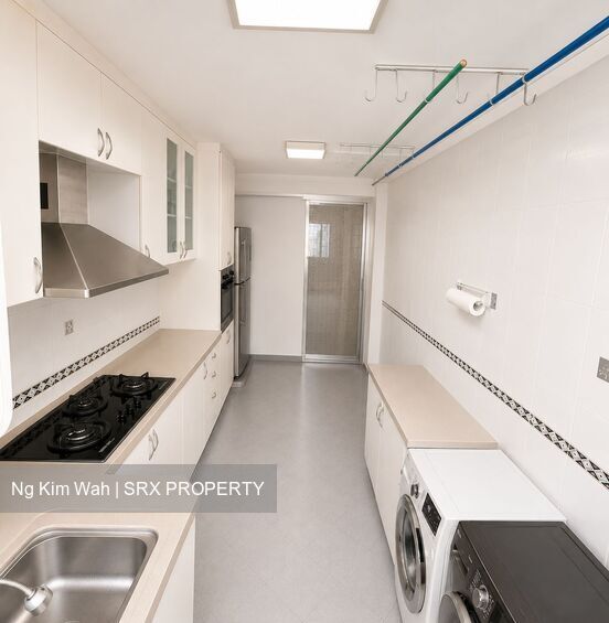 Blk 124 Yishun Street 11 (Yishun), HDB 4 Rooms #563790181